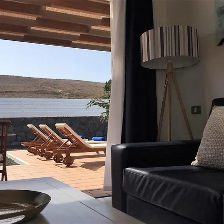 Miramar A9 Beautiful Playa Blanca With Private Heated Pool And Wifi Vila